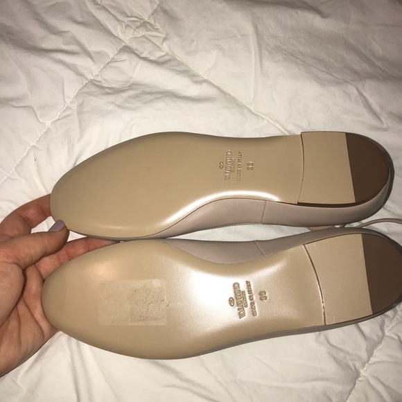 ❌SOLD❌ NIB! Valentino Garavani Ballerina Flat - Picture 4 of 4